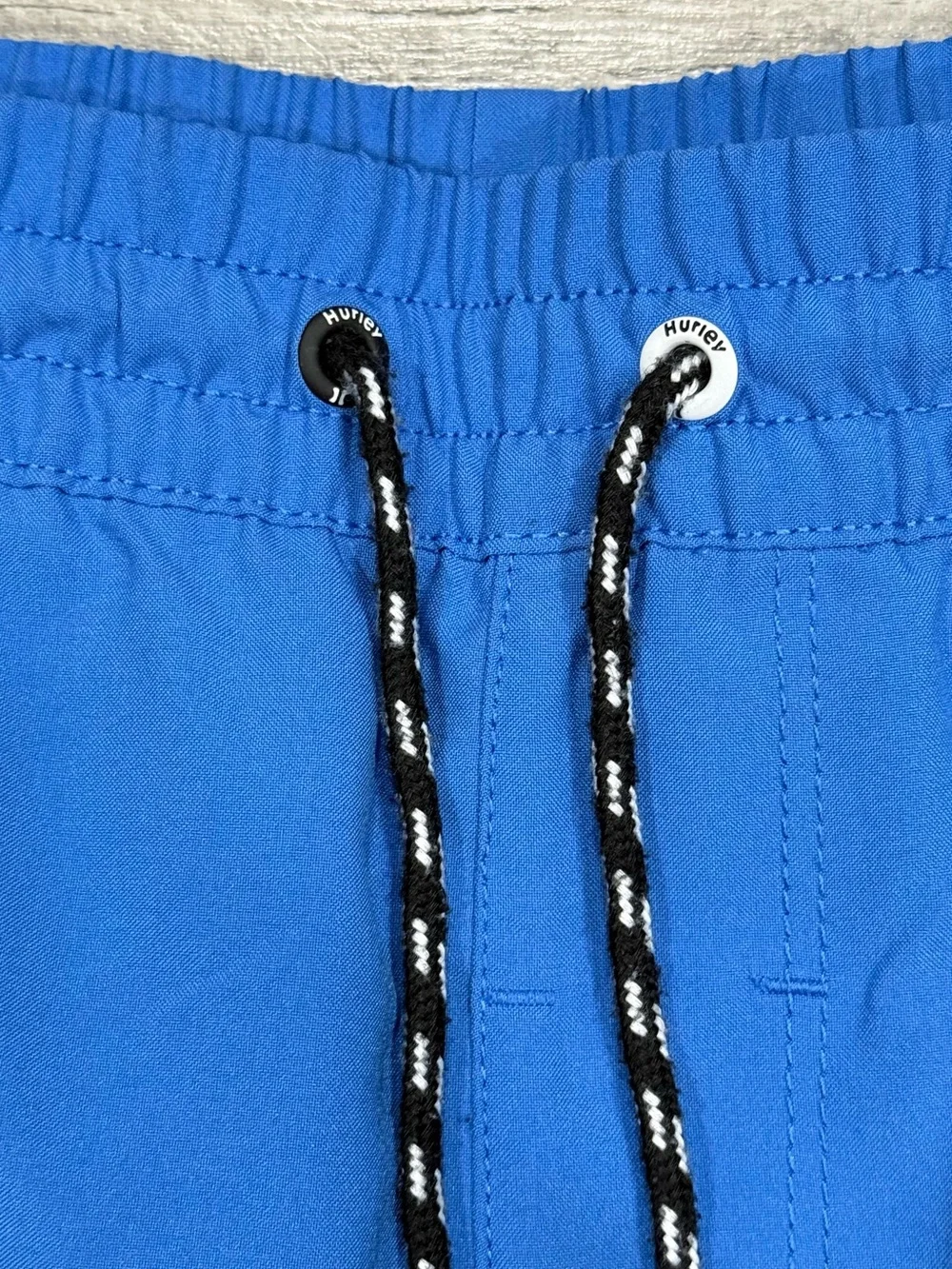 Hurley Blue Shorts – Men’s Size Medium